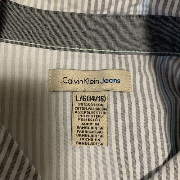 𝅺CALVIN Klein Woman’s Button Down, Large - Picture 6 of 8